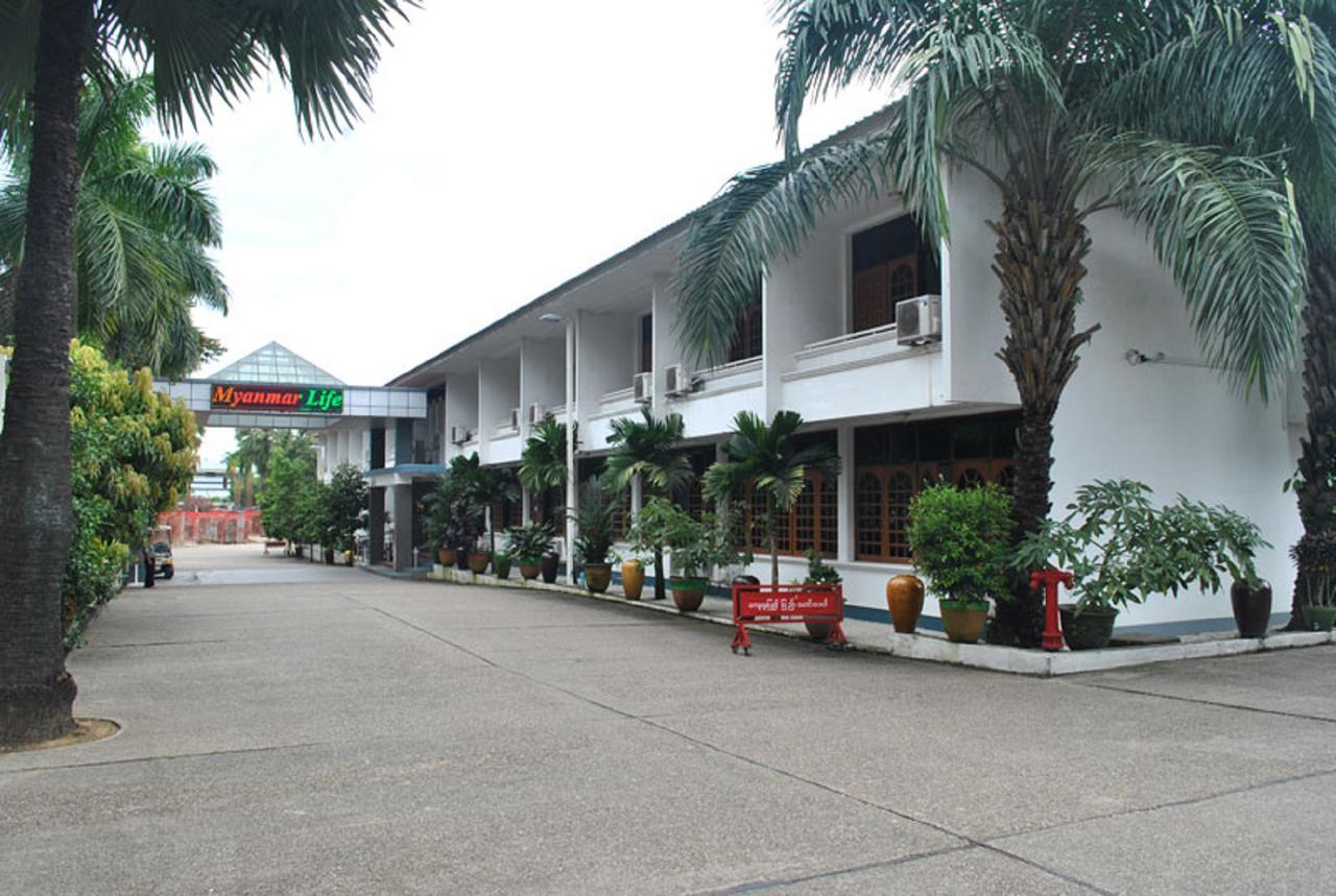 Myanmar Life Hotel Yangon Exterior photo