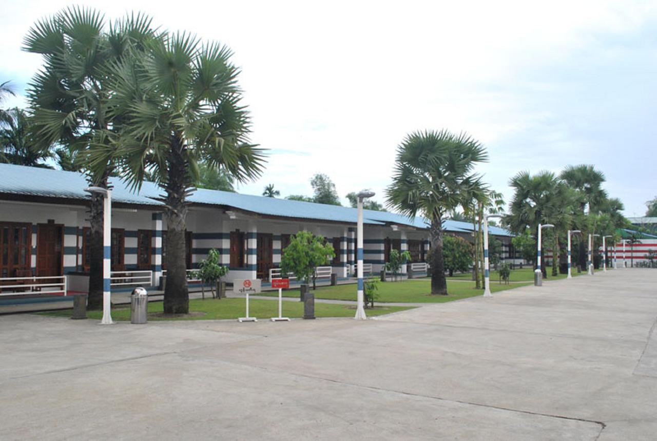 Myanmar Life Hotel Yangon Exterior photo